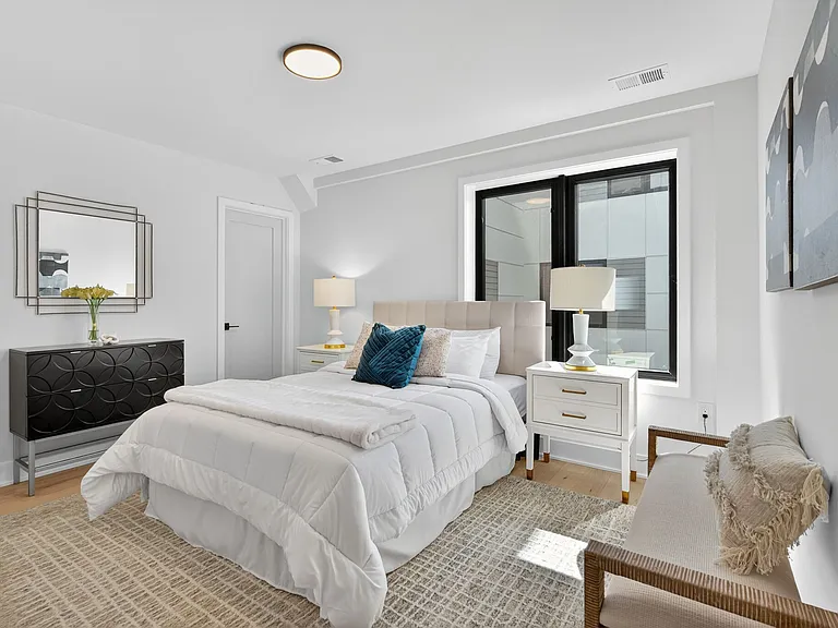 2440 Ontario Rd NW #6 — Photo 14