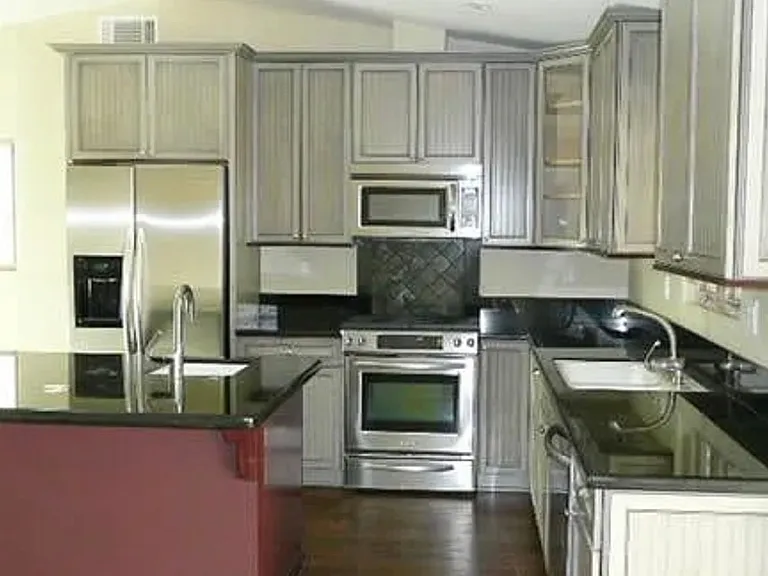 3520 Park Blvd — Photo 4