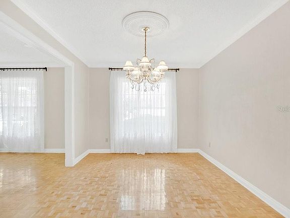 5th image of 206 Cattail Ct
