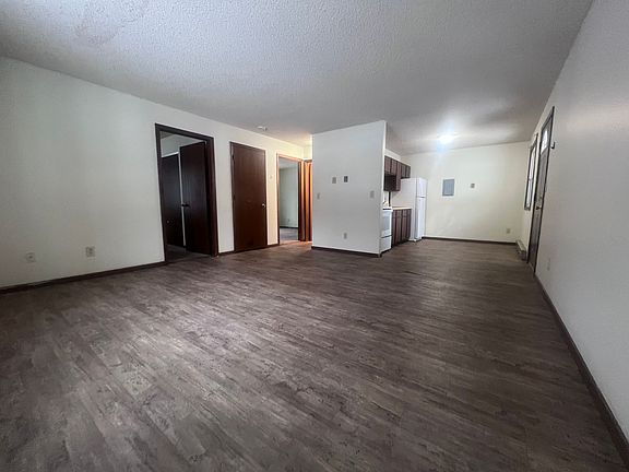 4th image of 2721 Fryklund Dr #2