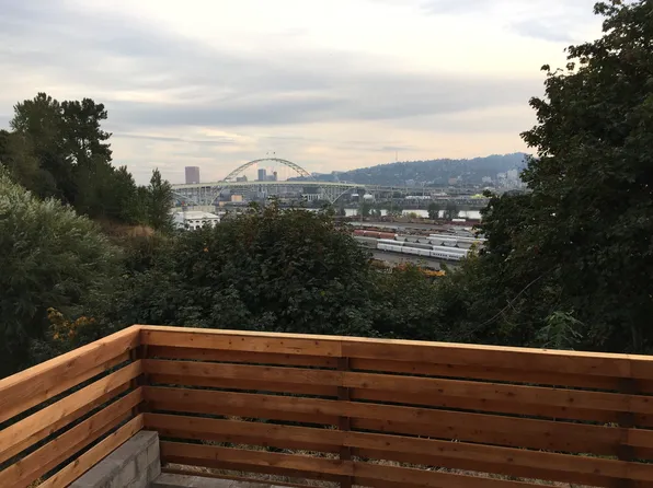 3739 N Melrose Dr Unit A, Portland, OR 97227