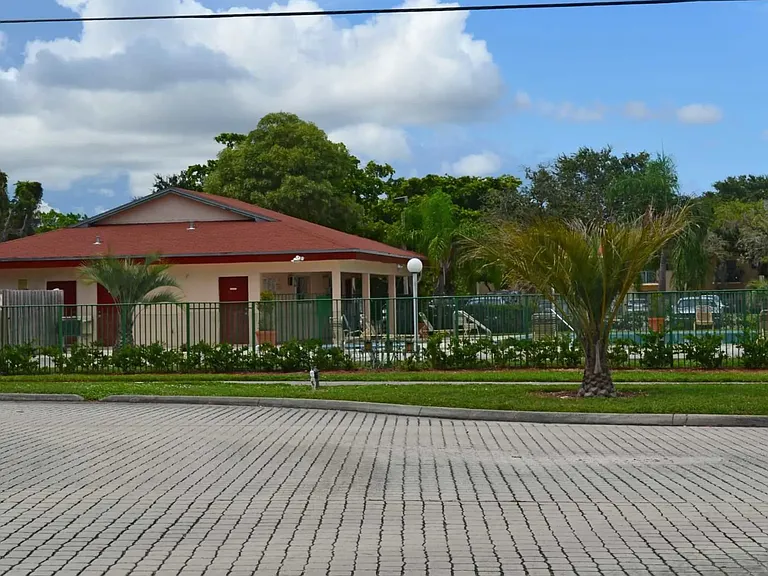 Palm Island Club — Photo 12