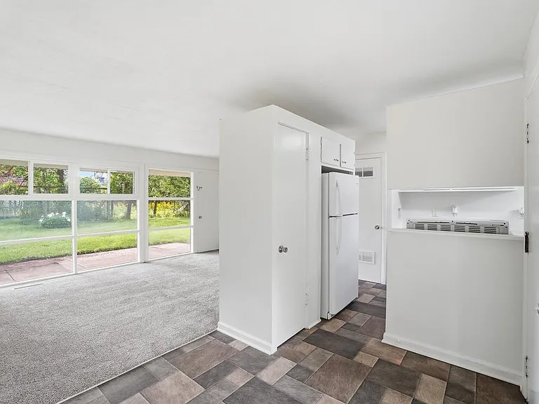 1665 Brentwood Dr #1663 — Photo 6