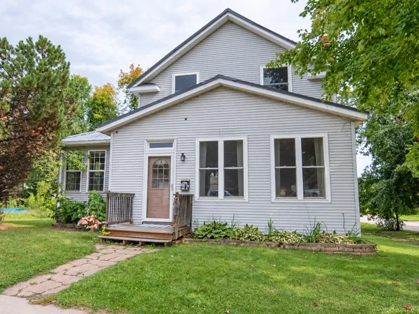 702 1st Ave NW, Chisholm, MN 55719