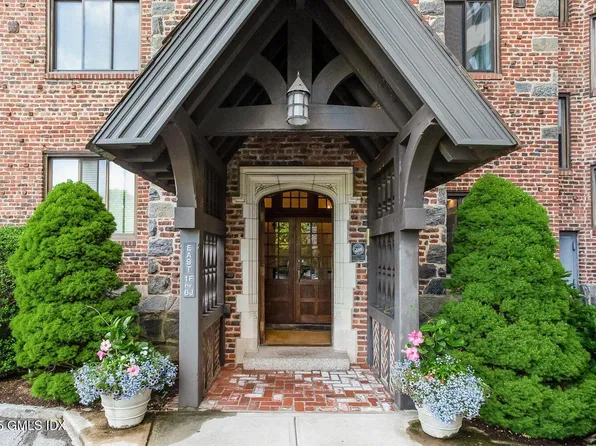 47 Lafayette Pl APT 6J, Greenwich, CT 06830