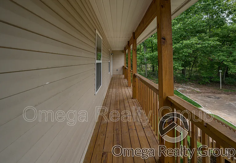 1178 Aquarius Dr — Photo 3