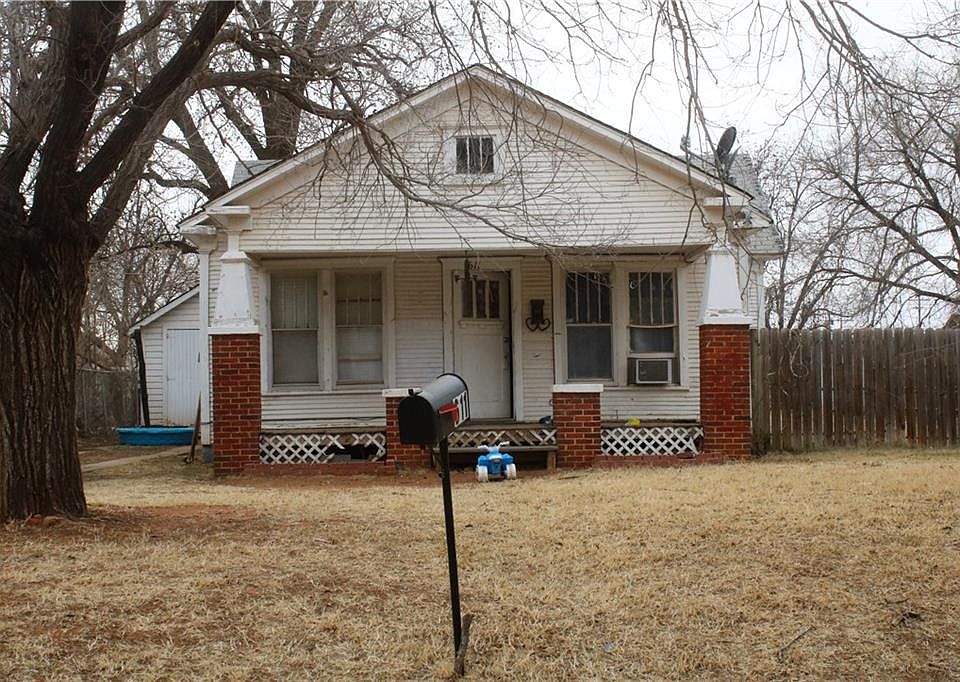 1st image of 611 N Jefferson Ave