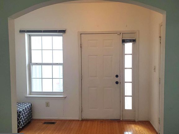 2nd image of 627 Fawn Cir