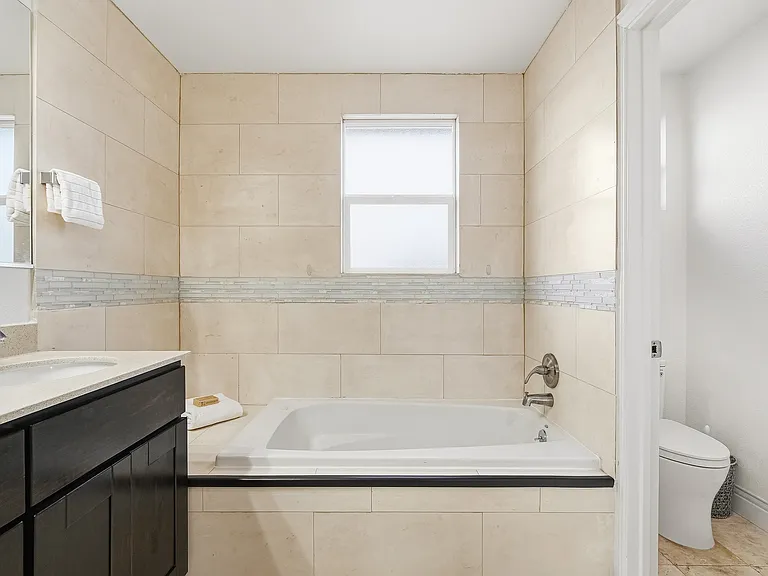 36045 Haley St — Photo 20