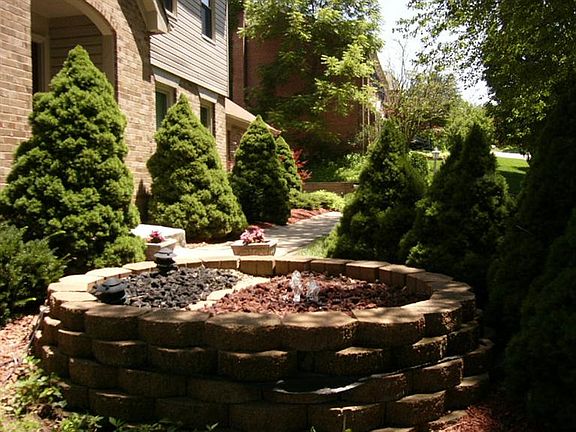 3rd image of 6974 Treeridge Dr