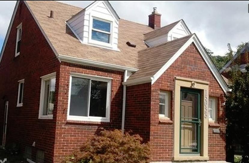 1st image of 15653 Crescentwood Ave