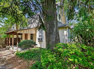 408 4th Ave, Washington Grove, MD 20880