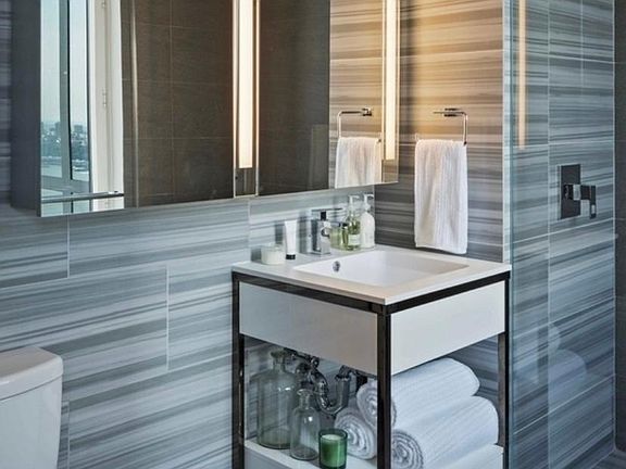 4th image of 700 W 42nd St #35J