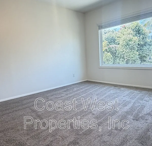 123 Jupiter St #10 — Photo 10