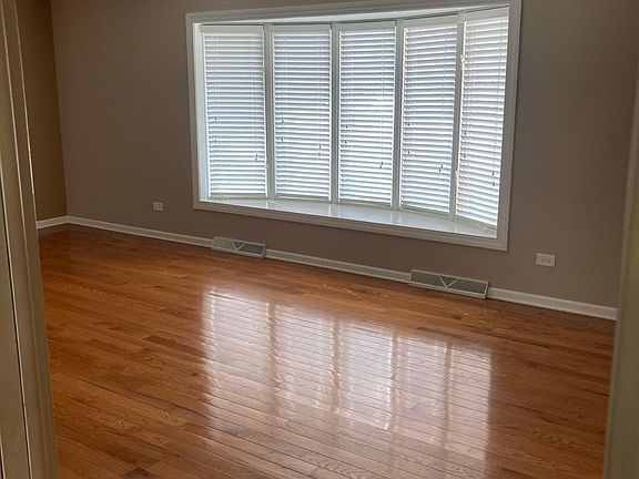 4th image of 523 N Weston Ave