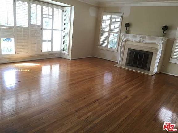 5th image of 9055 Cresta Dr