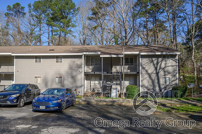 1st image of 1600 14th Ave E APT 25