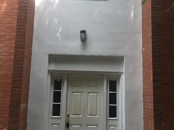 2nd image of 2535 Lysle Ln APT A4