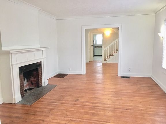 4th image of 4010 Carrollton Ave
