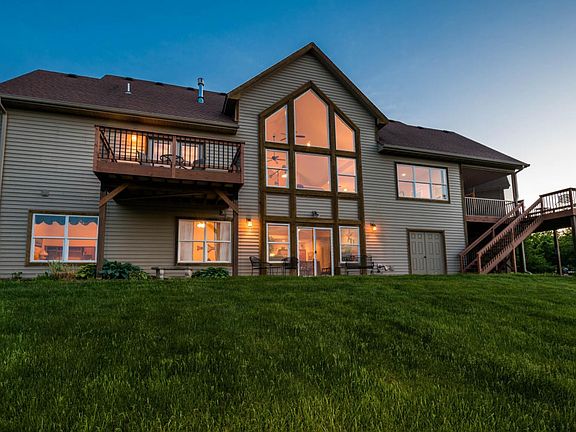 5500 Locust Grove Church Rd - twilights