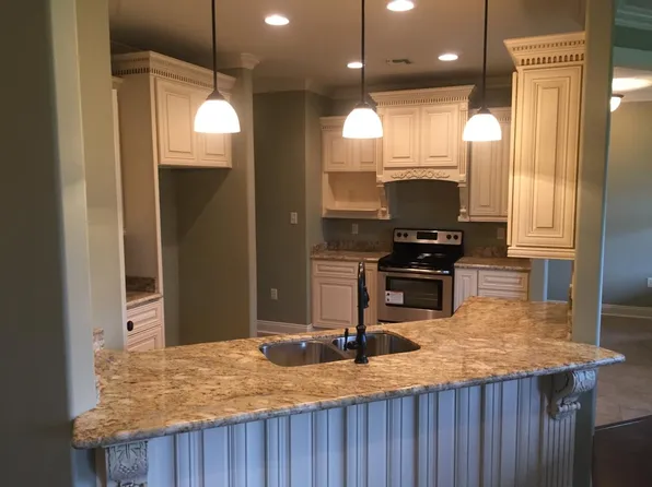 247 Turner St, Schriever, LA 70395