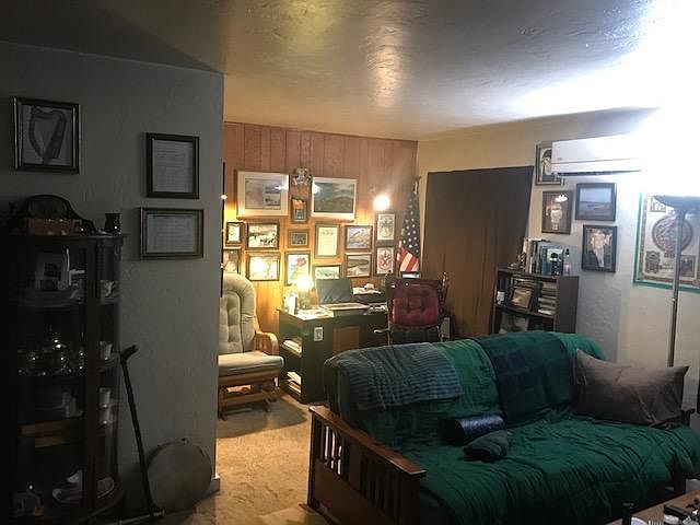 2nd image of 678 Sunset Way
