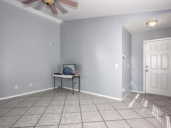 4th image of 11945 W Corrine Dr