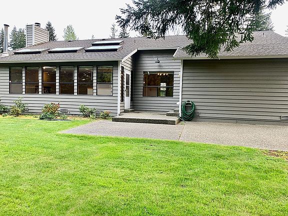 2nd image of 1209 139th Pl SE