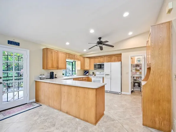 924 Whaley St, Oceanside, CA 92054