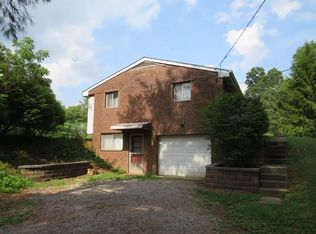 435 Hemphill Rd, Tarentum, PA 15084