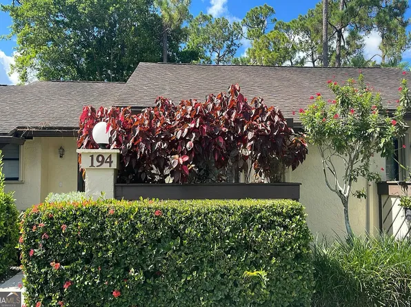 194 Mastic Tree Ct, Royal Palm Beach, FL 33411