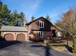 26 W View Dr, Coventry, RI 02816
