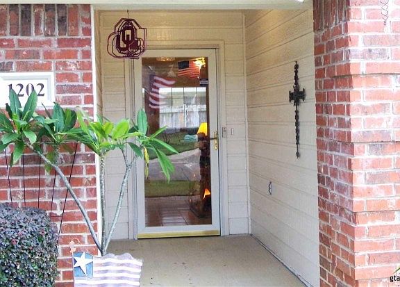 3rd image of 5401 Hollytree Dr APT 1202