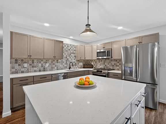4th image of 8842 288th Ln NE
