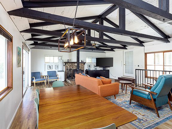 4th image of 43157 Redstone Lane