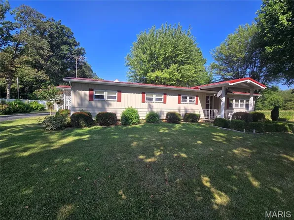 2125 N Market St, Sparta, IL 62286