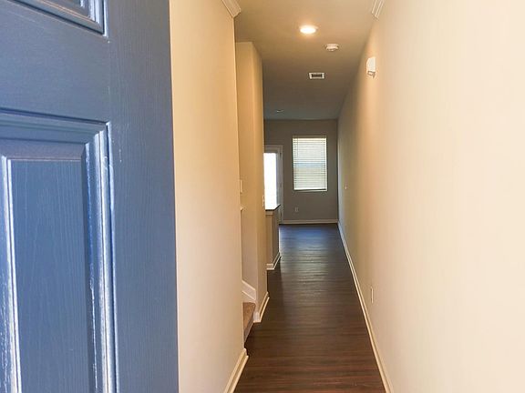 3rd image of 249 Turner Ln