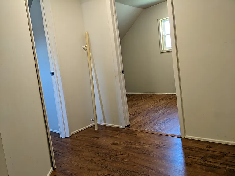 102 Catherine St — Photo 3