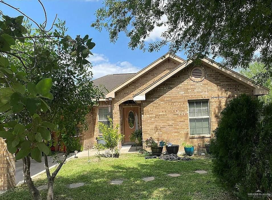 1st image of 2720 Poinsettia Ln