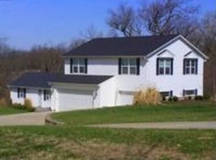 8636 Trail Ridge St, Kansas City, MO 64139