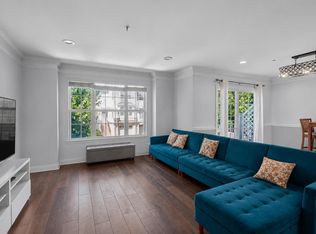 209 Blue Heron Dr, Secaucus, NJ 07094