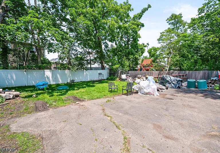 26 Hillside Ave — Photo 17