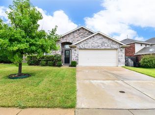 15508 Gatehouse Dr, Roanoke, TX 76262