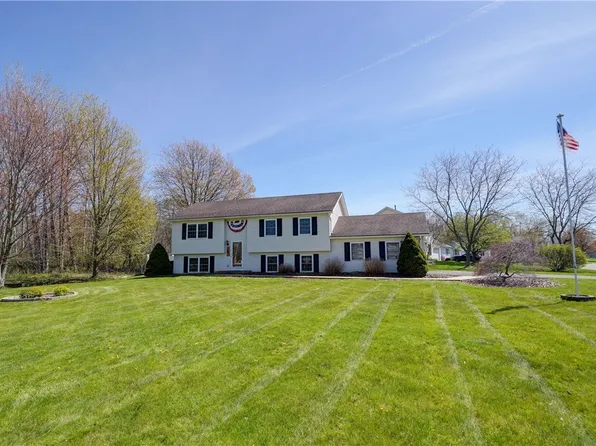 601 Gilmore Rd, Brockport, NY 14420
