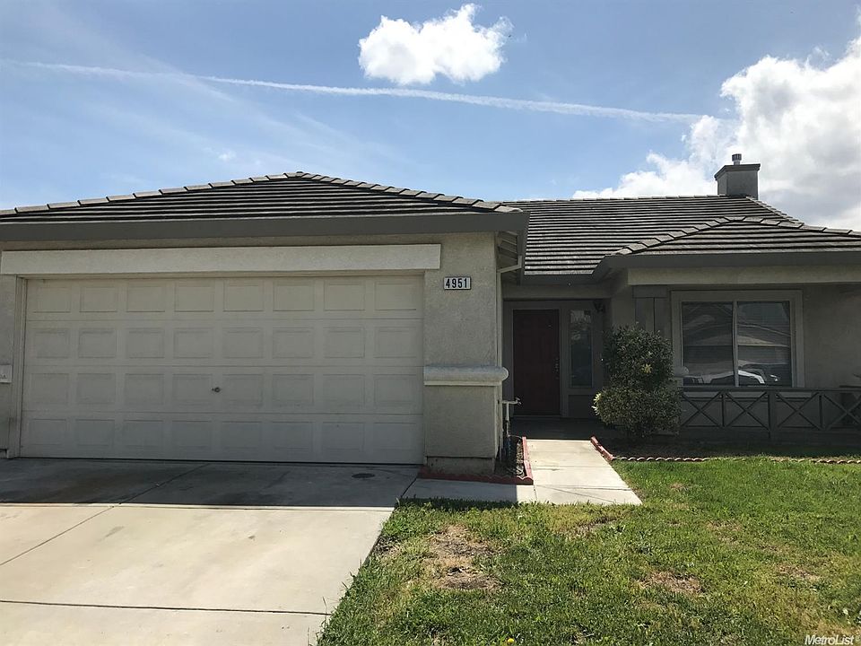 1st image of 4951 Moorcroft Cir