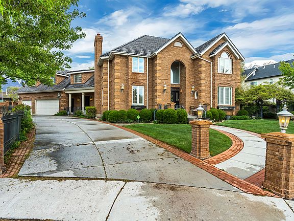 5th image of 1087 E Breton Woods Ln