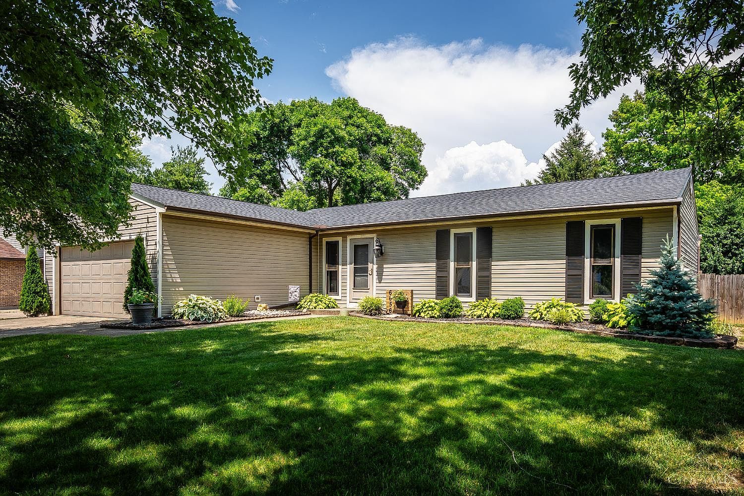6656 Wooden Shoe Dr, Liberty Township, OH 45044 | Zillow