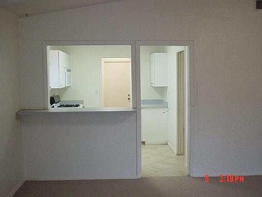 3rd image of 4218 VALLEY PIKE