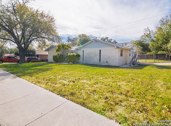 2nd image of 6526 Halter Ln