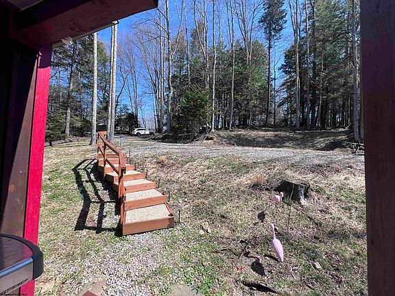 5th image of 116 Blackdog Run Rd